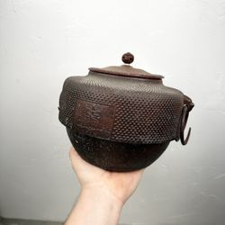 Vintage Japanese Cast Iron Kettle Chagama Tea Ceremony Vessel With Lid