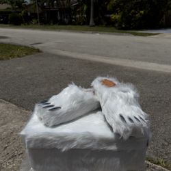 White Bear Claw Mules