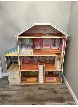 KidKraft Barbie Doll House