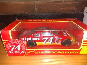 1995 Johnny Benson #74 Lipton Champion Die-cast car