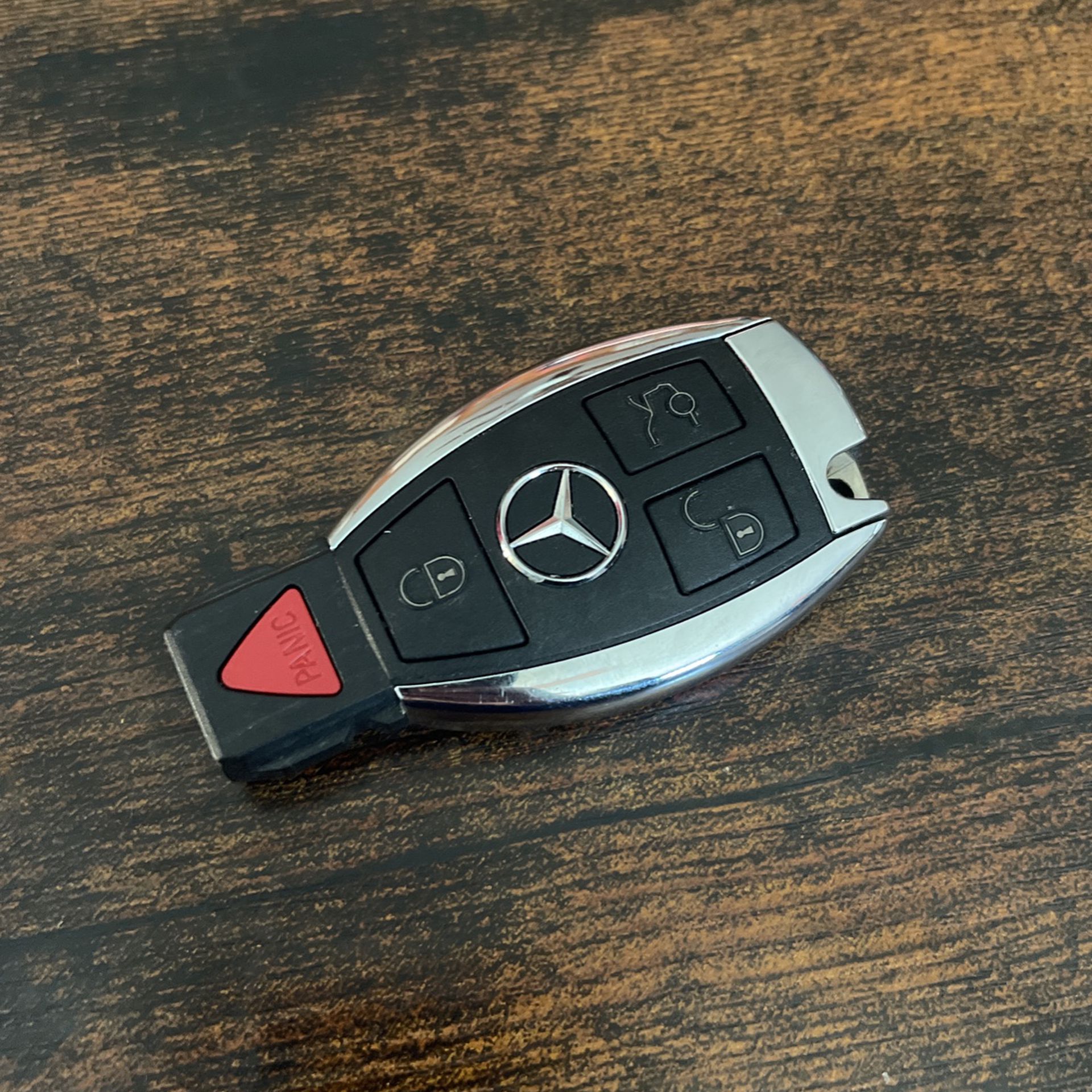Mercedes benz Key