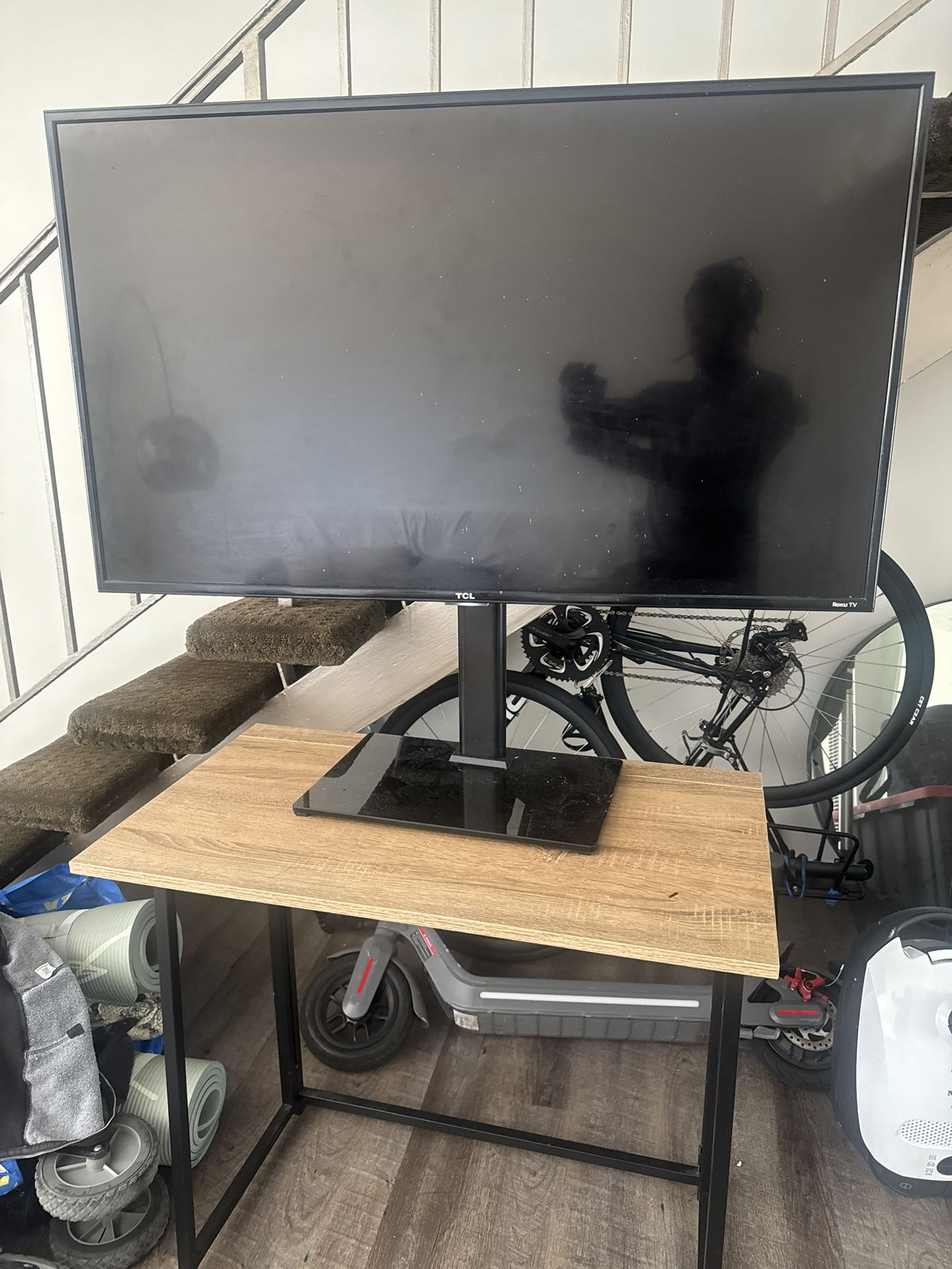 32 Inch Flat Screen Roku Tv