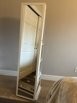 Jewelry Cabinet Armoire, Standing Jewelry Organizer with 360° Rotating Base, Lockable