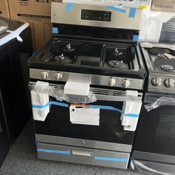 GE 30” GAS STOVE IN STAINLESS STEEL