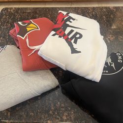 Boys Hoodies Men’s Small