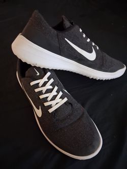 Nike men's sneakers black size 12