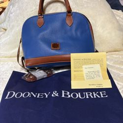 Dooney Bourke Pocketbook 
