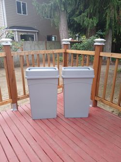 Pair of Heavy-Duty Commercial Trash Cans with Swing Lids - Gray