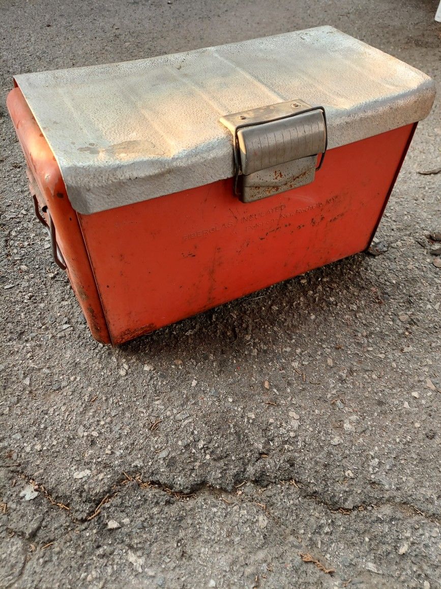 Vintage Old School Ice Chest Cooler
