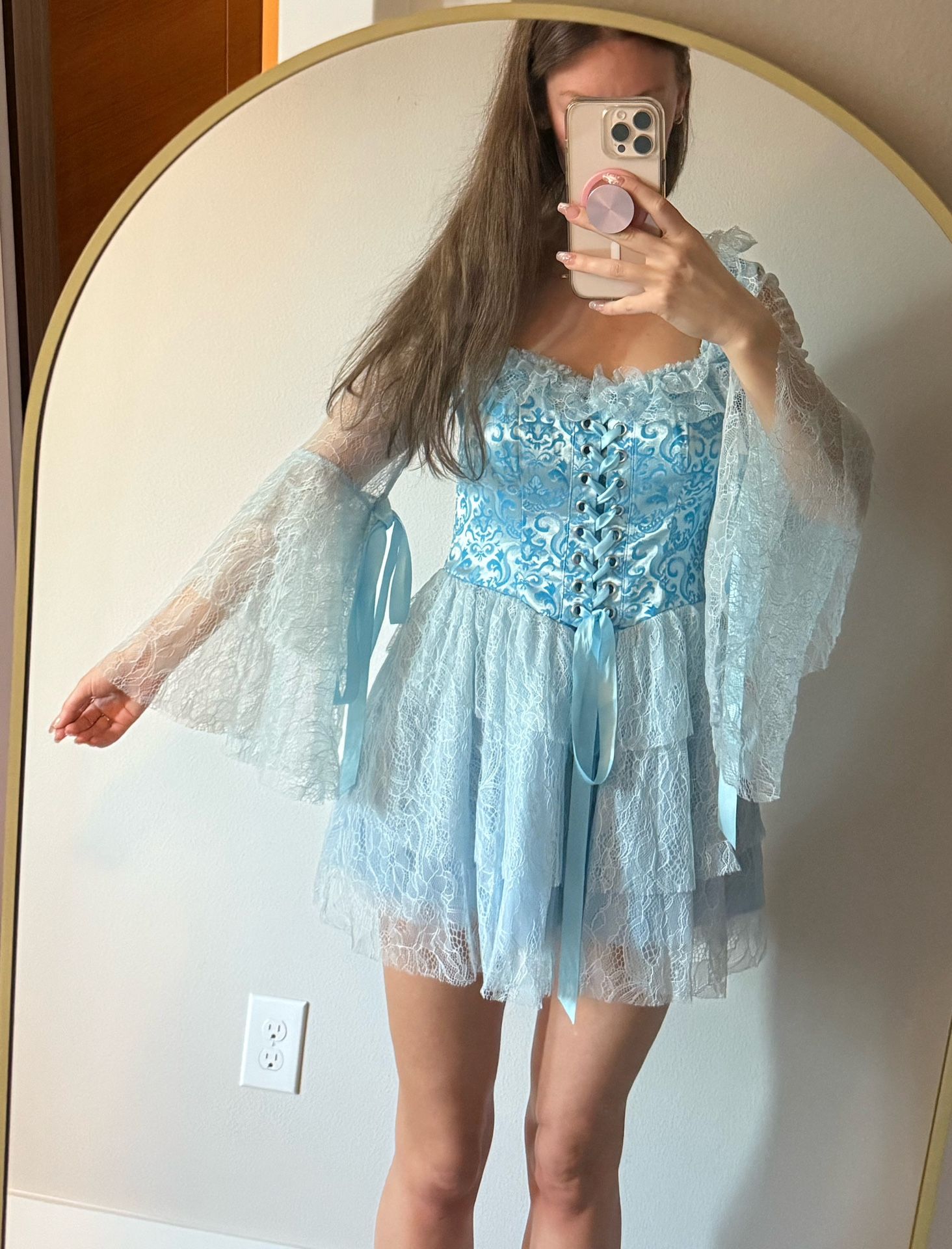 Dolls Kill Marie Antoinette Halloween Costume - Size M
