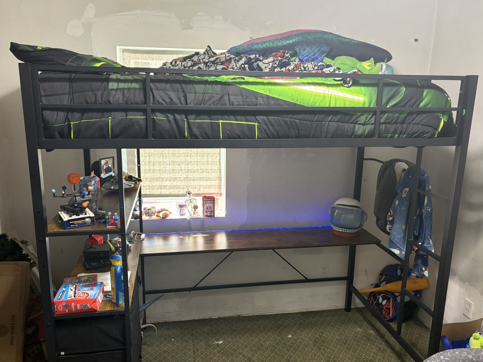Twin Bunk Bed With Desk 