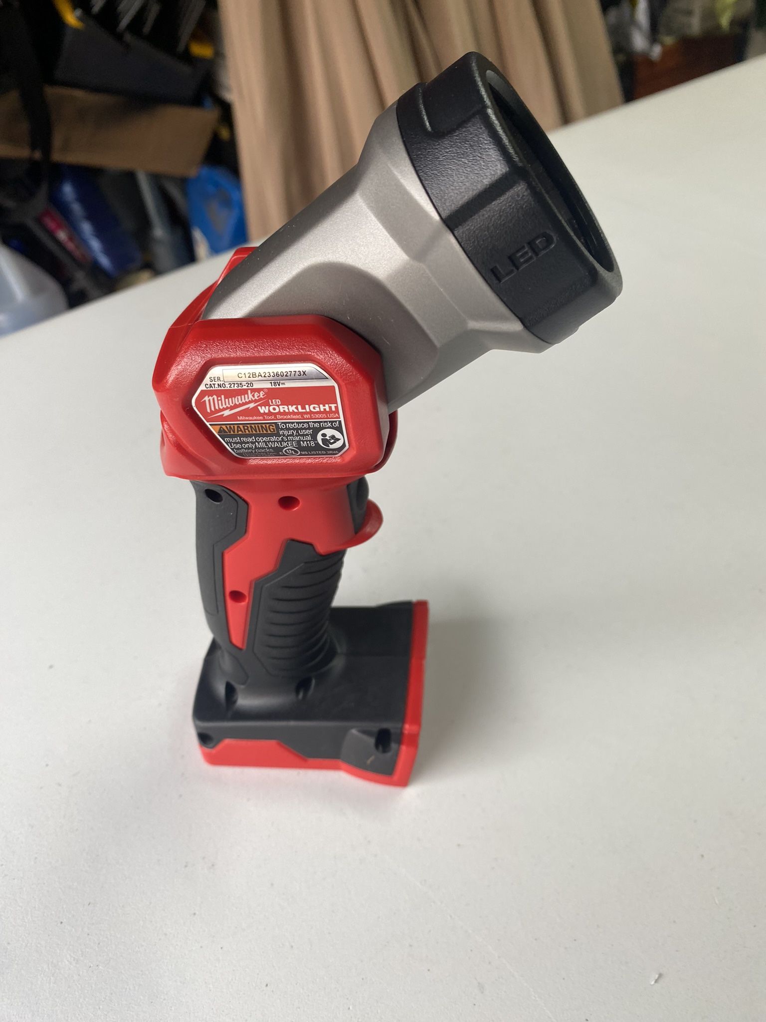 Milwaukee Flashlight M18