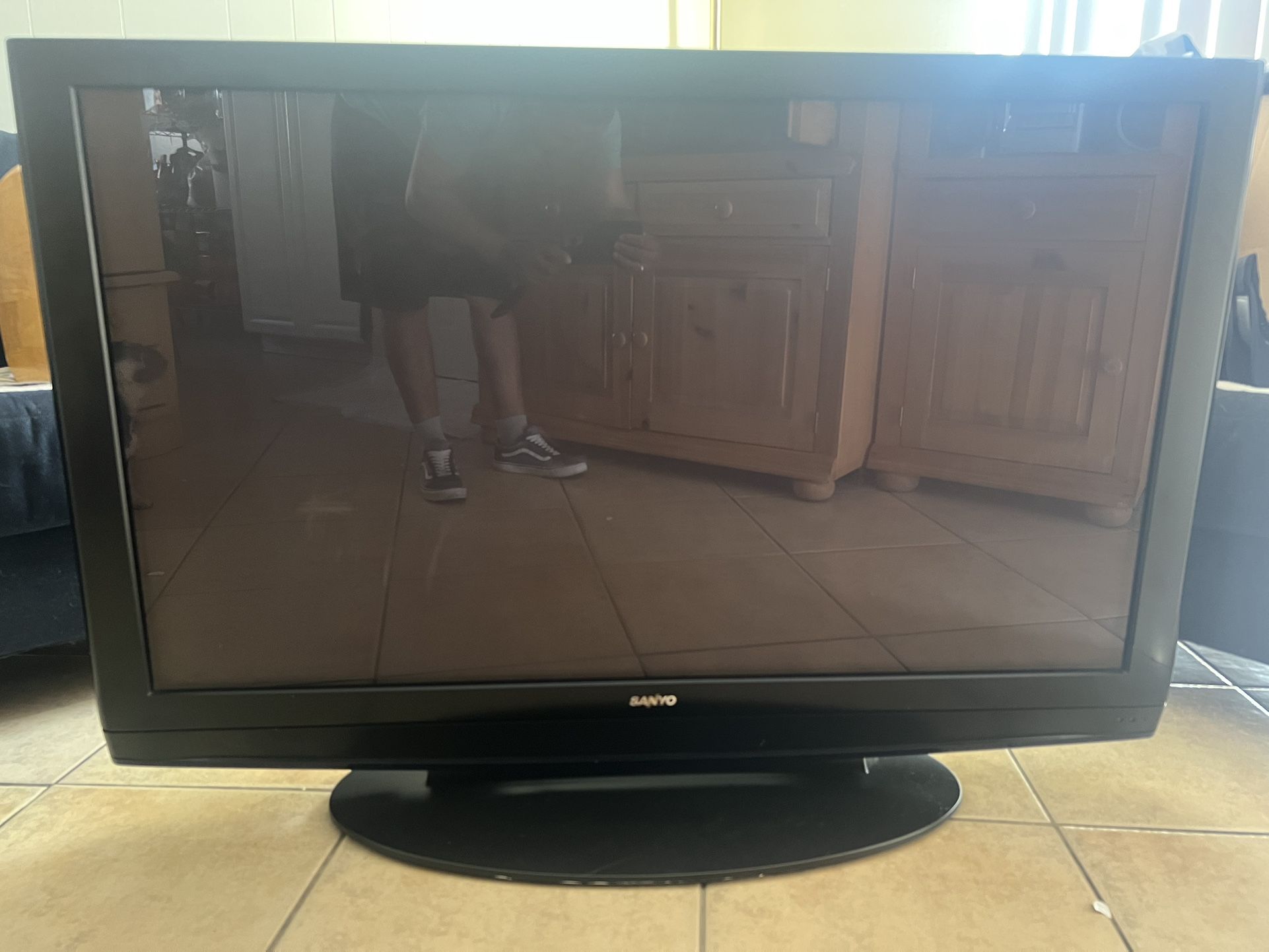 TV SANYO asking $30 or best Offer.