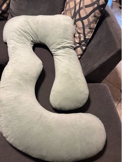 Pregnancy pillow
