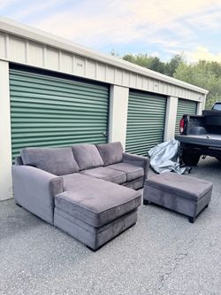 Gray Sectional With Ottoman