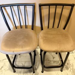 2 Swivel Chair Counterstools 
