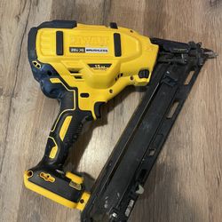 Dewalt 20v 15ga Brushless Nail Gun