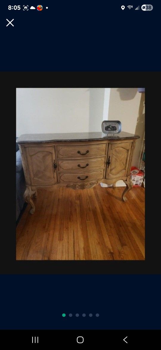 Sideboard Buffet/With Mirror