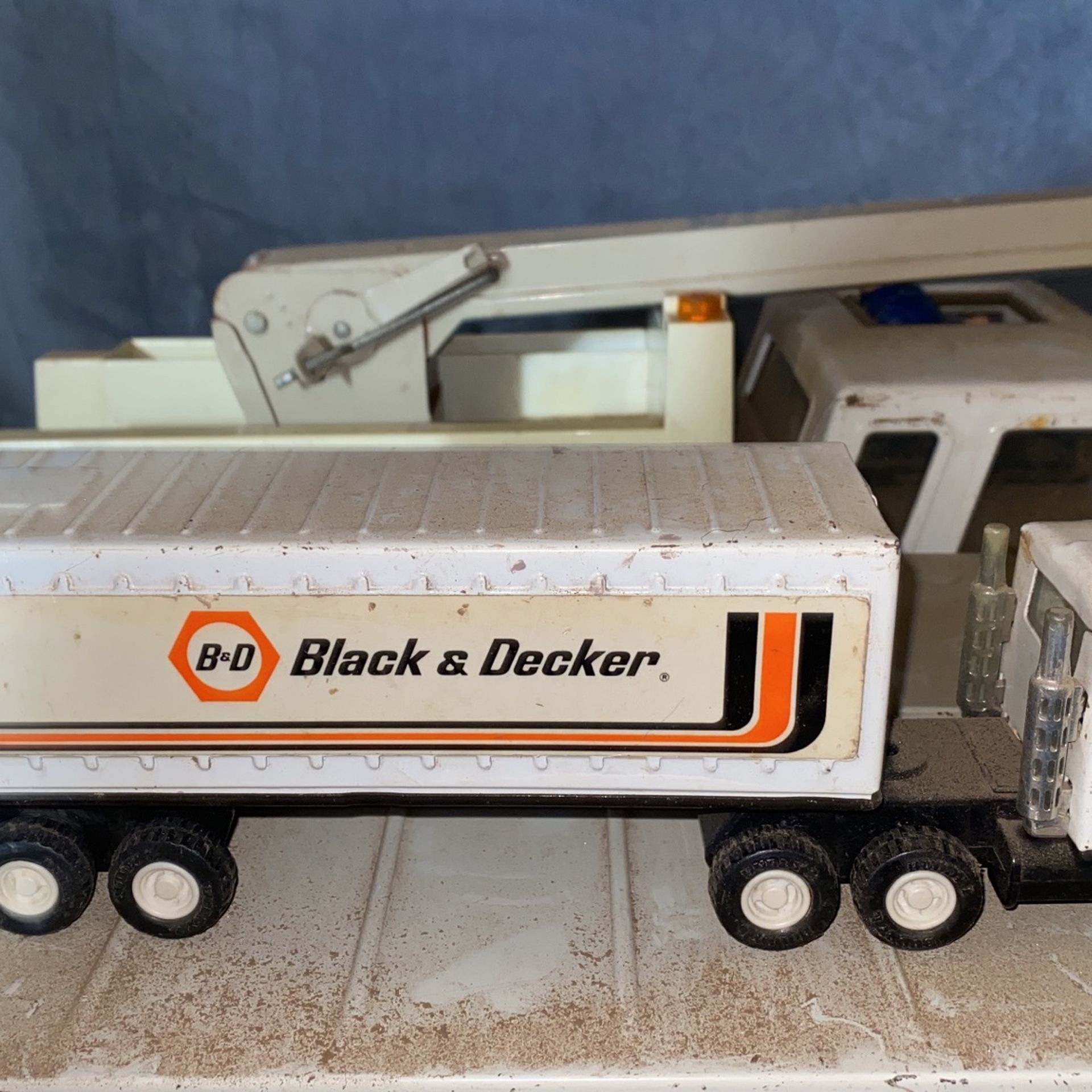 Vintage black and decker buddy L truck