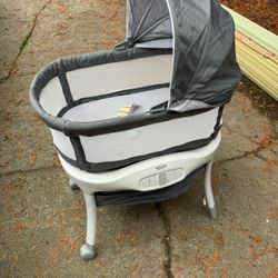Graco Bassinet
