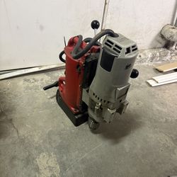 Milwaukee 3/4 inch chuck mag drill