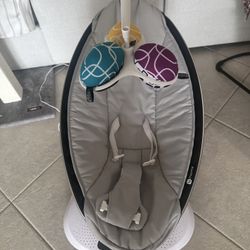 4moms - MamaRoo Baby Swing