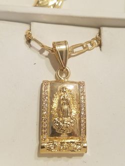 Cadena con dige de la virgen de guadalupe oro laminado