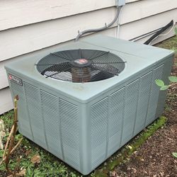 Rheem Prestige Series Electric  AC and Heating in Excellent Condition