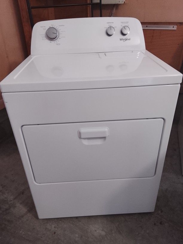 Like New Electric Dryer ( 2 Yrs Old) Free Delivery And Setup 