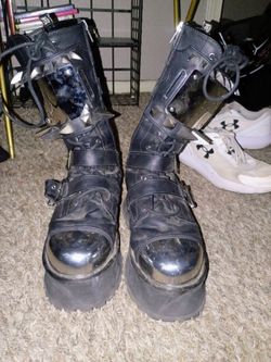 SIZE 11 DEMONIA "GRAVEDIGGERS"