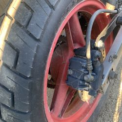 Honda Motorcycle Everything Is In Tack Just Needs To Be Fixed