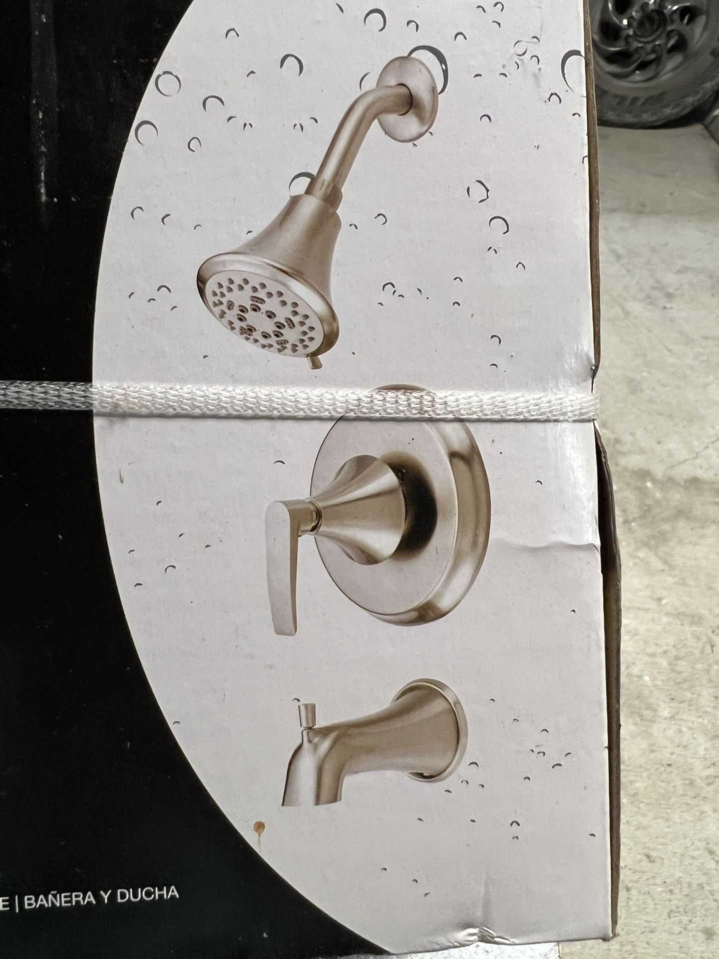 Jacuzzi Lyndsay Brushed Nickel 1-Handle Bathtub and Shower Faucet with Valve
