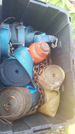 Straps 2inch and 4 inch chains and bottle jack