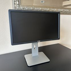 Dell 20” Monitor (P2014H) — Clean, Works Perfectly! 