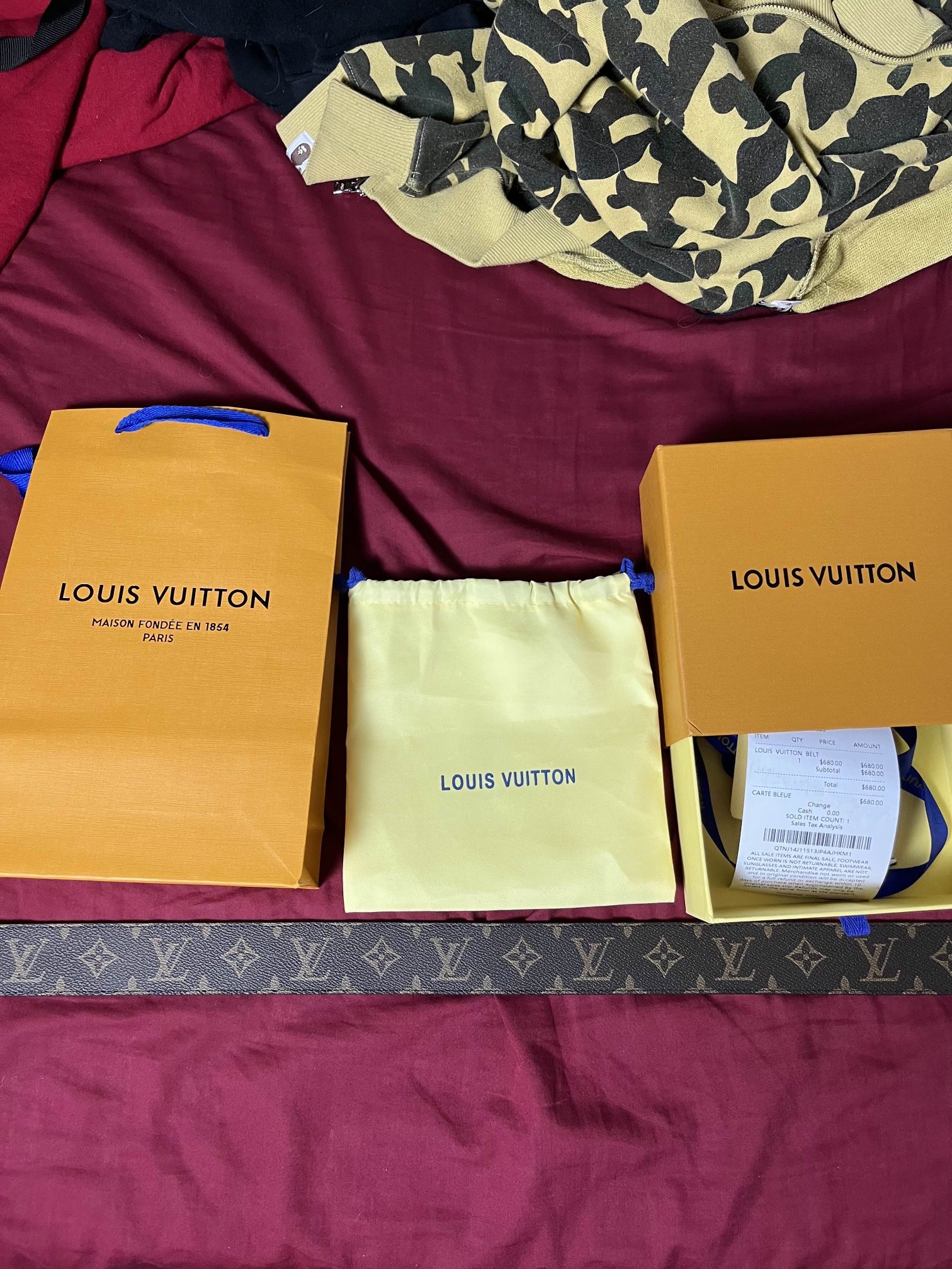 Authentic Louis Vuitton Belt – Timeless Luxury Accessory!