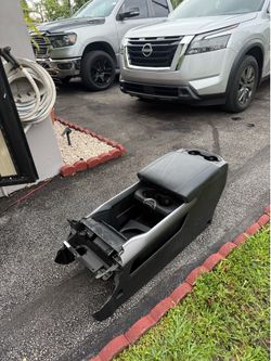 Dodge ram 1500 console