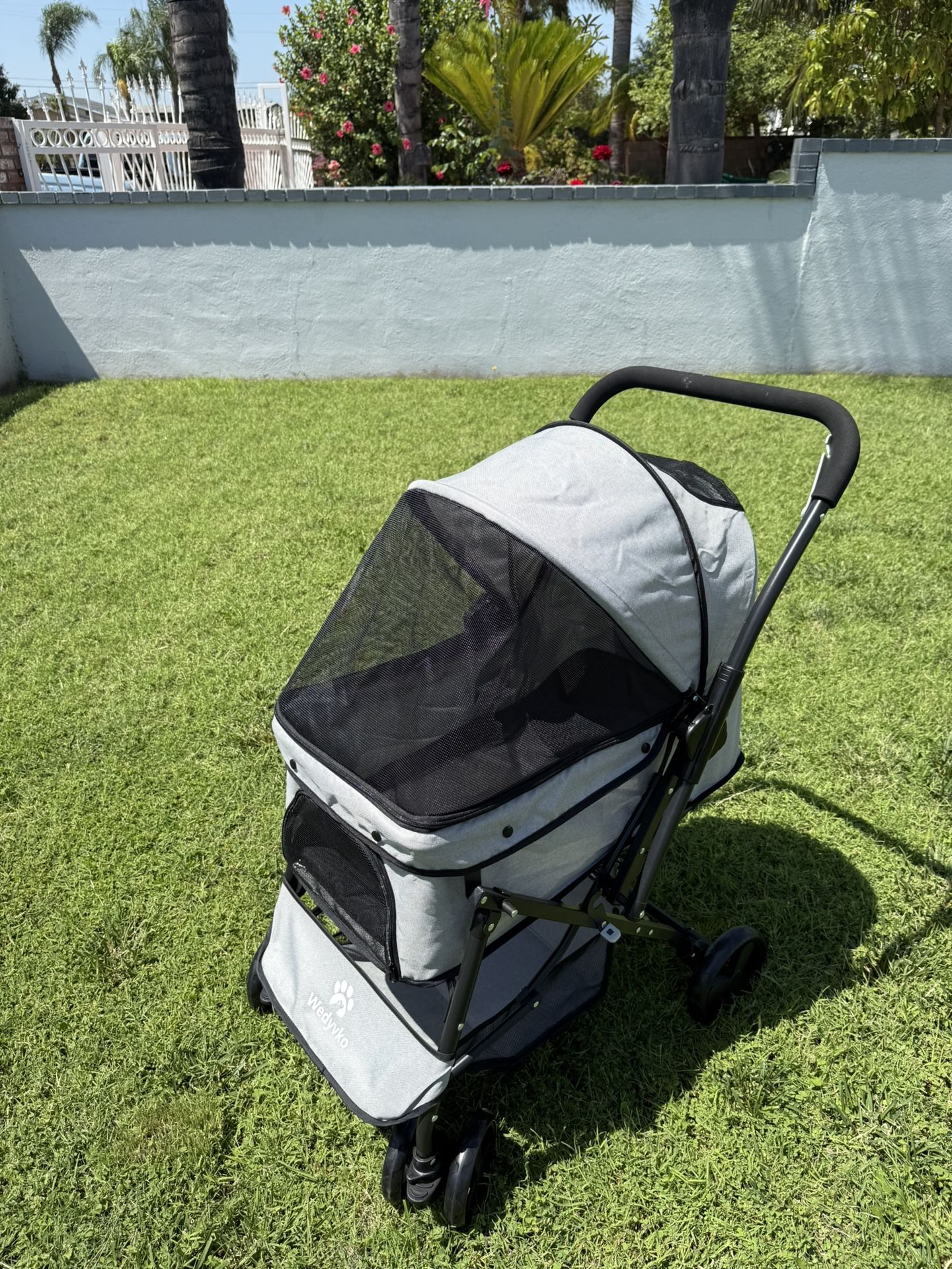 NEW LARGE Wedyvko Pet Stroller