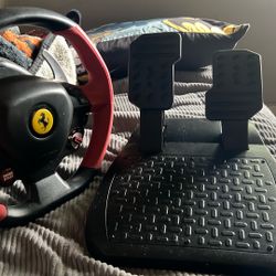 Thrustmaster Ferrari 458 Spider Racing Wheel and Pedals set 