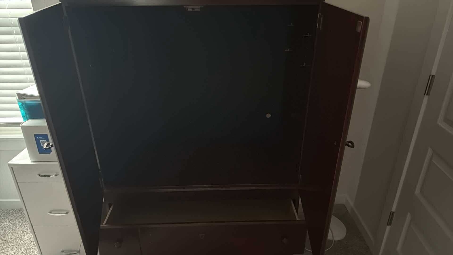 Armoire