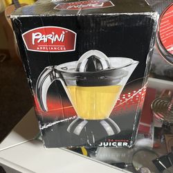 Parini Appliances 34 Oz Citrus Press Juicer Extractor Two Cone Sizes NEW IN BOX