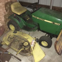 Older Deere 160 Lawn Tractor 