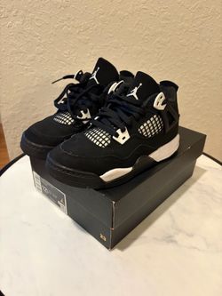 Jordan 4 Retro