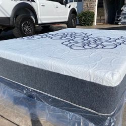 Bamboo Cool Gel Memory Foam Queen Size!•••