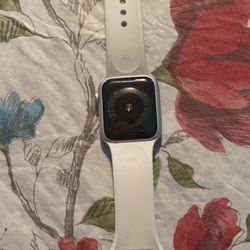 Apple Watch Series 5 40mm