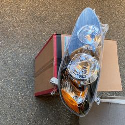 2005 -2008 Toyota  Corolla Headlight Left Side New