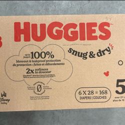 Huggies Size 5 Snug Dry -Diapers -pañales 