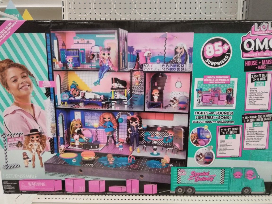 Lol Dollhouse w/ accessories