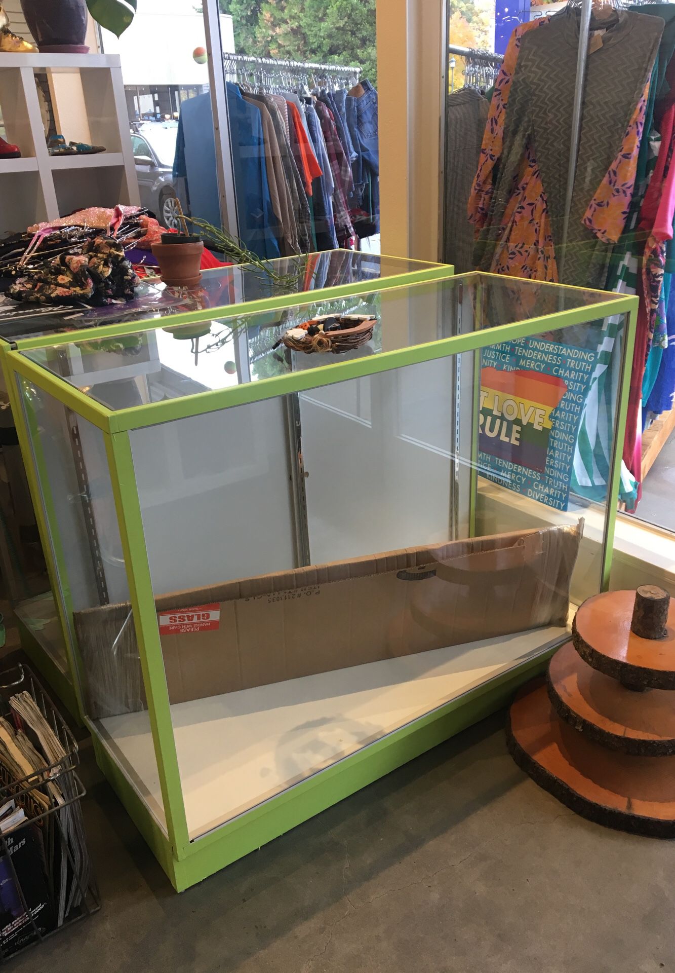 Free display cases!