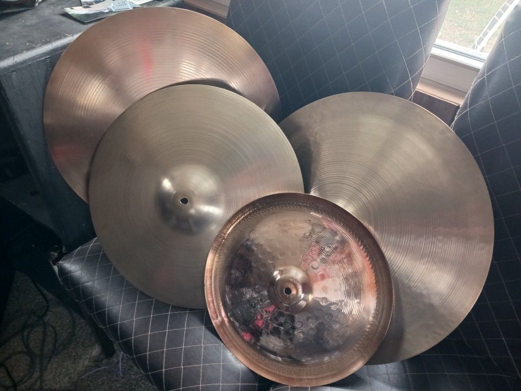 Assorted Cymbals -(3 Zildjian, 1 Sabian)