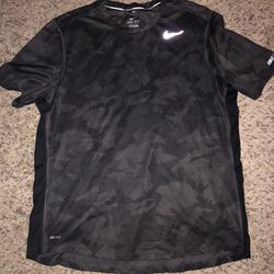 Men’s Nike Black Camo Shirt